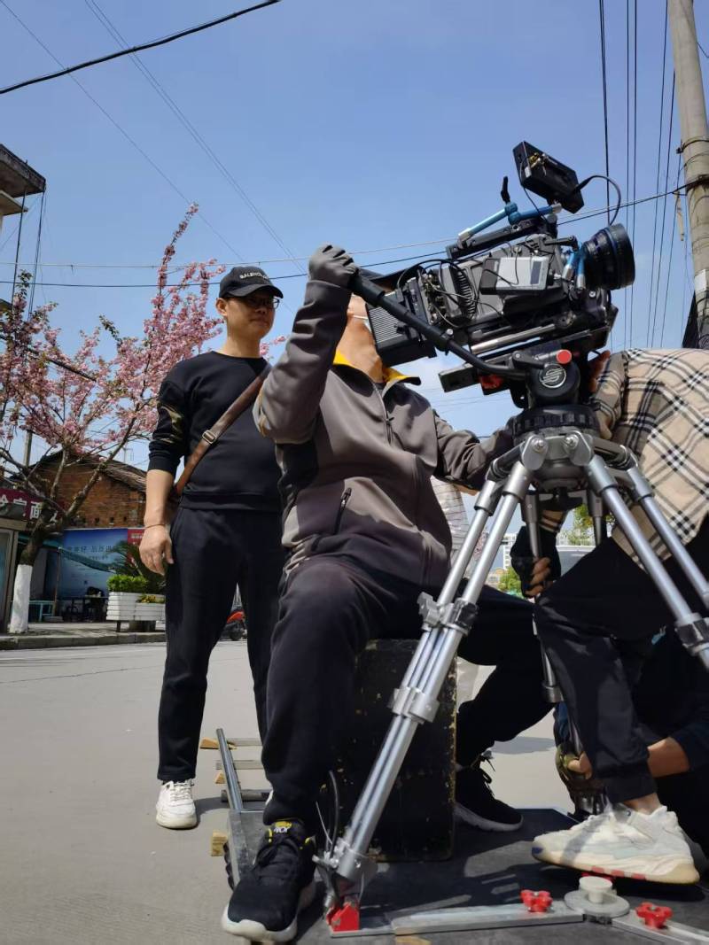 曲沃县广告片拍摄：快消品牌爆款之选，网感内容适配社媒传播！